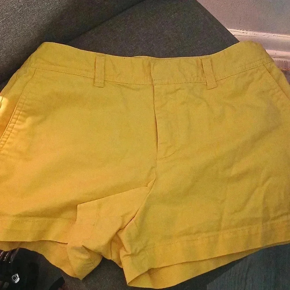 GAP Women's Sunny Yellow Bermudas